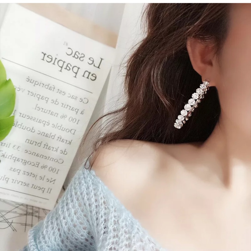 Gorgeous 925 Silver Hoop Earrings for Women π₯°π€© - Picture 2 of 5